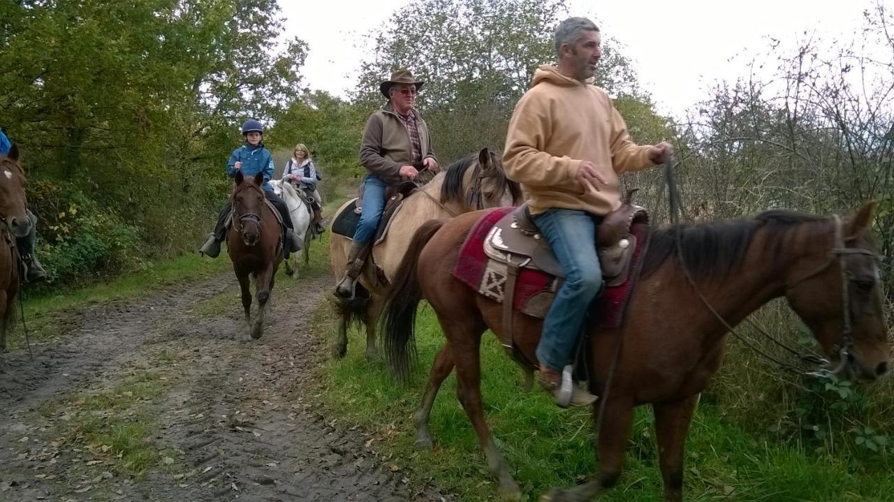 Petit Gite A La Ferme Des Buttons Rosnay  Екстериор снимка